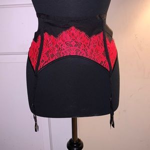 Victoria Secret Garter Belt NWT